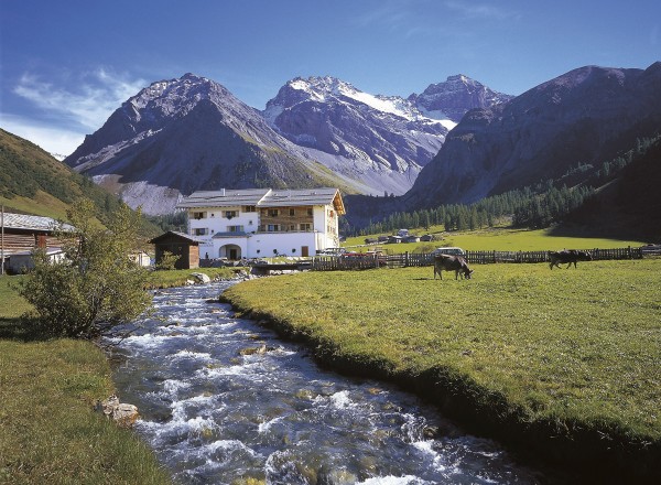 Walserhuus Sertig AG