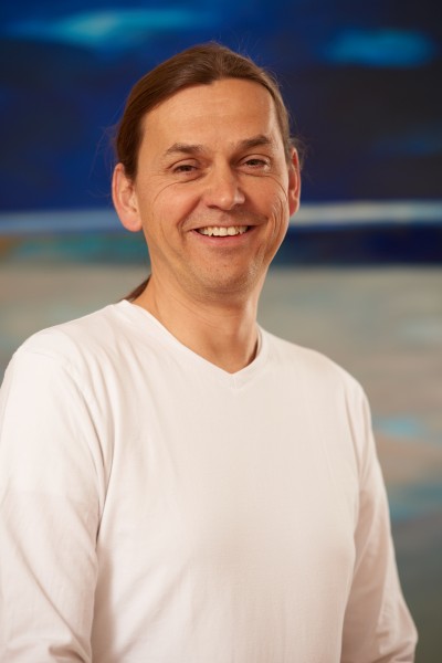 Biner-Á  Porta Thomas